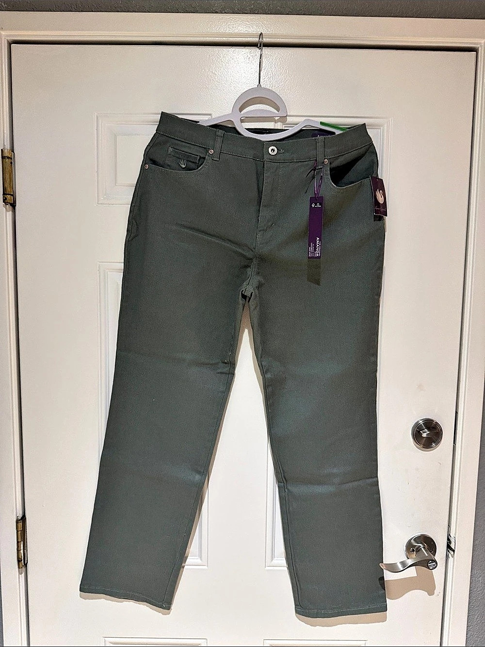 Gloria Vanderbilt Amanda Classic Fit Tapered Jean Straight Leg Pants in Green